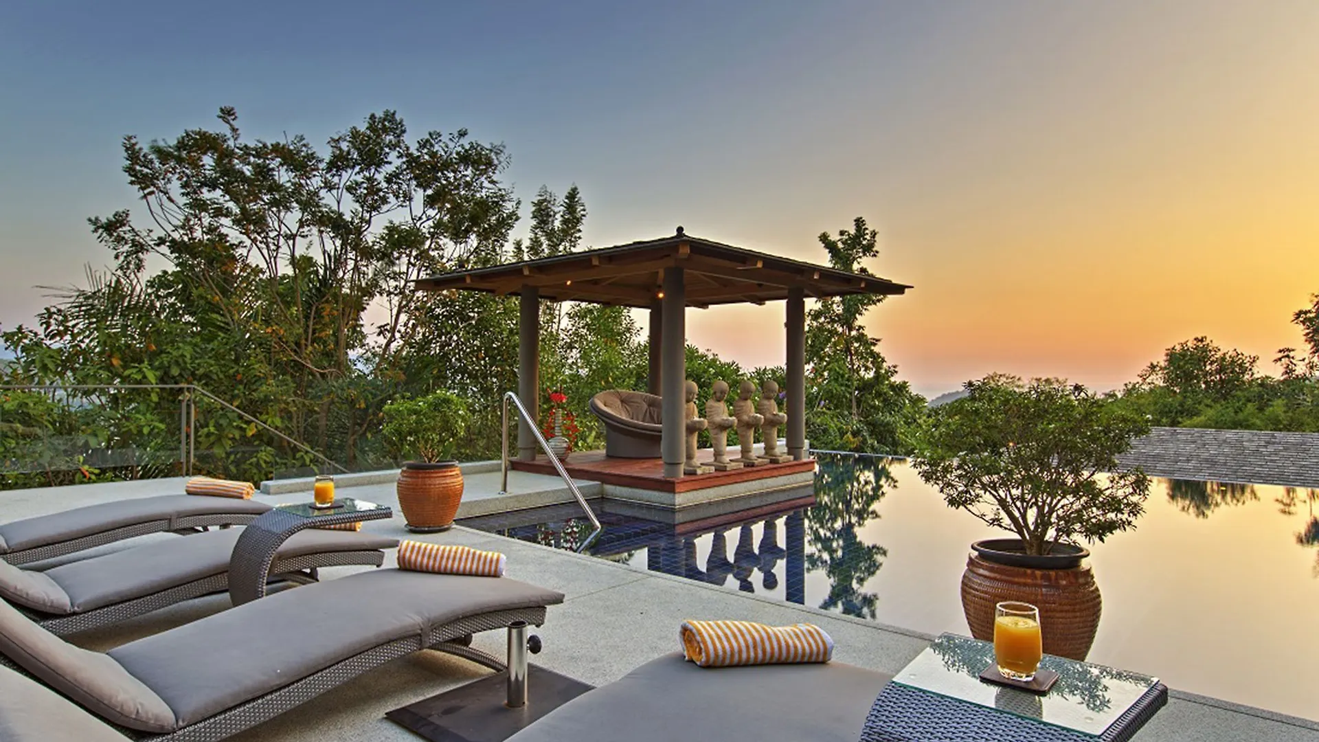 Seventh Villa Phuket 0*,