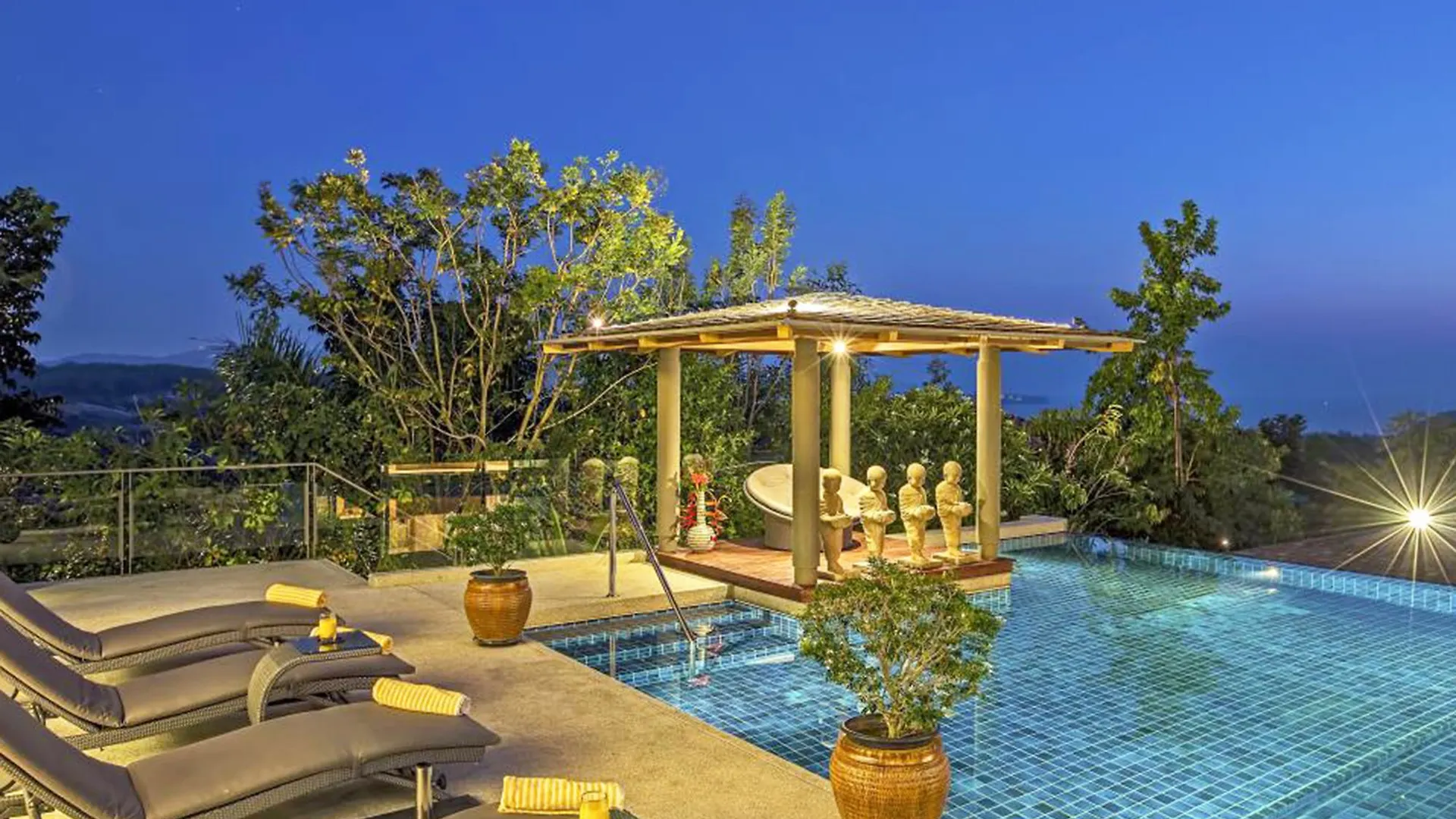 Seventh Villa Phuket 0*,