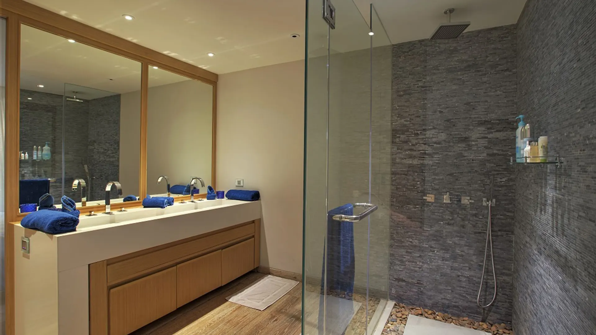 Seventh Villa Phuket 0*,  Thailand